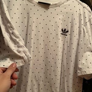 Adidas Pharrell Williams Tee.. XL
